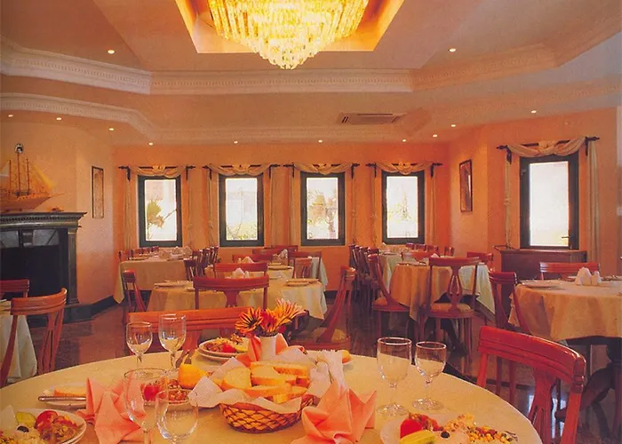 ホテル Grand Levent 4*